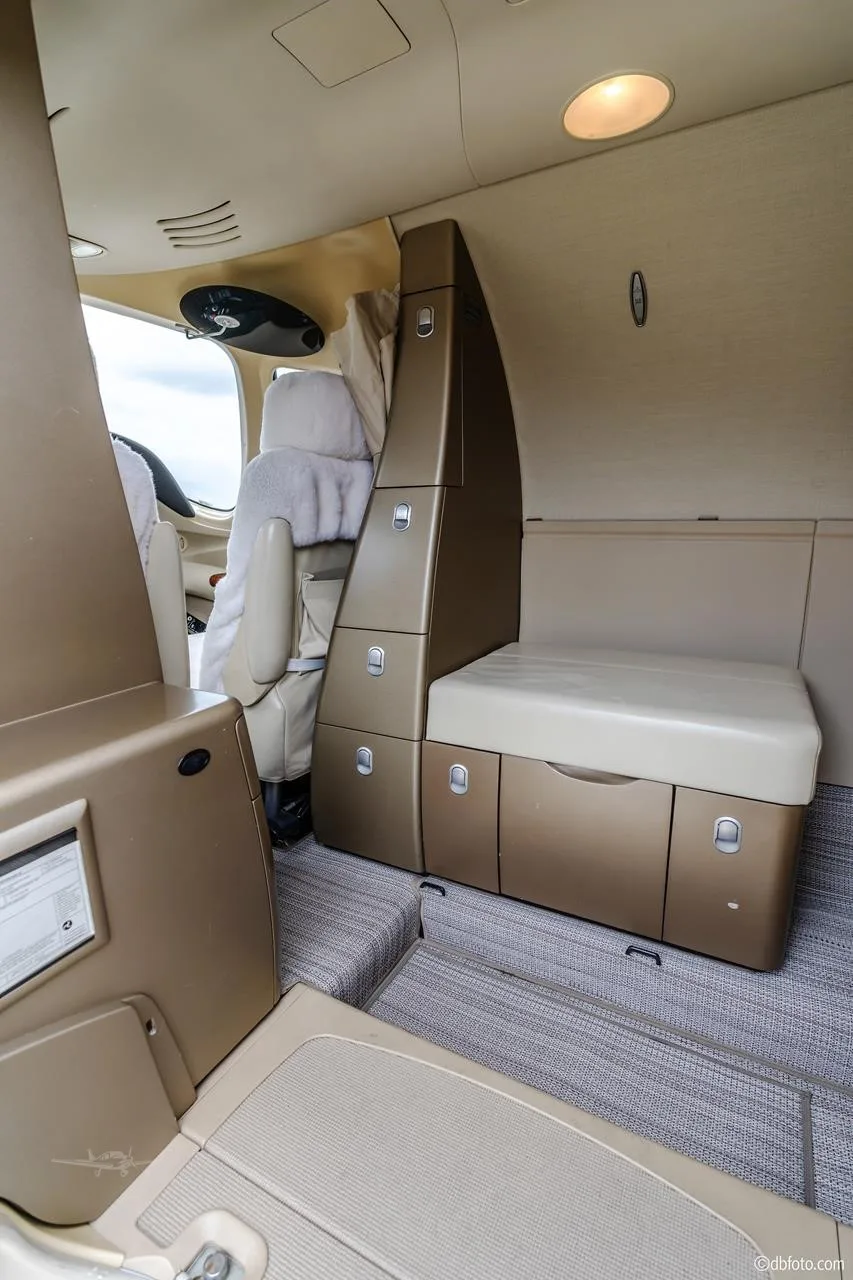 Cabin interior of a 2010 CESSNA CITATION MUSTANG.