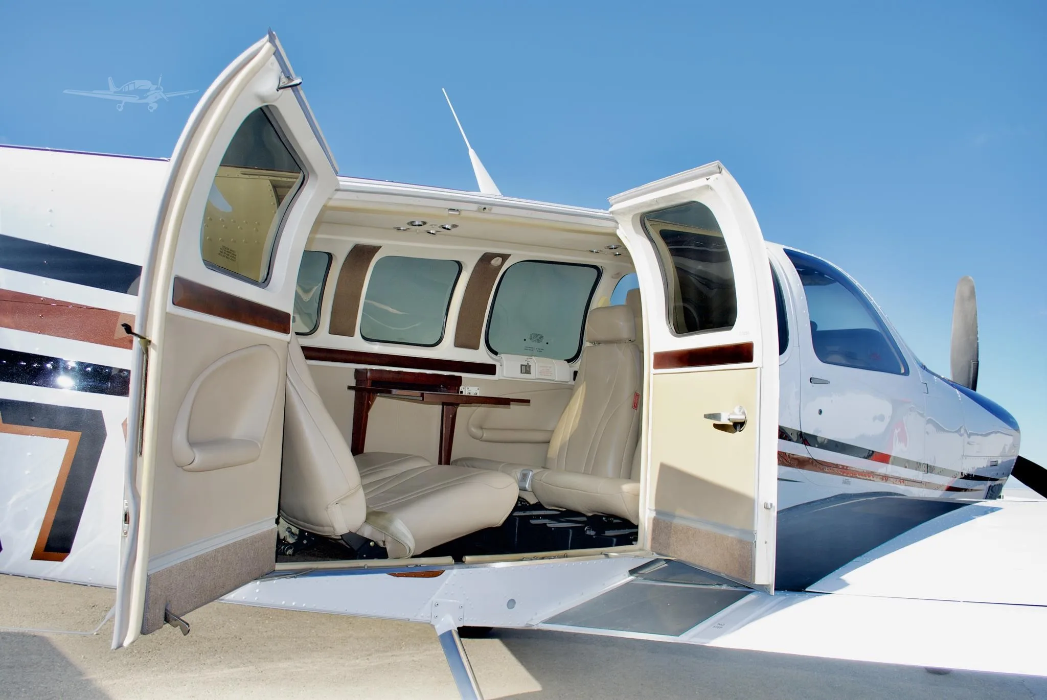 Exterior view of a 2008 BEECHCRAFT G36 BONANZA, N75DG.