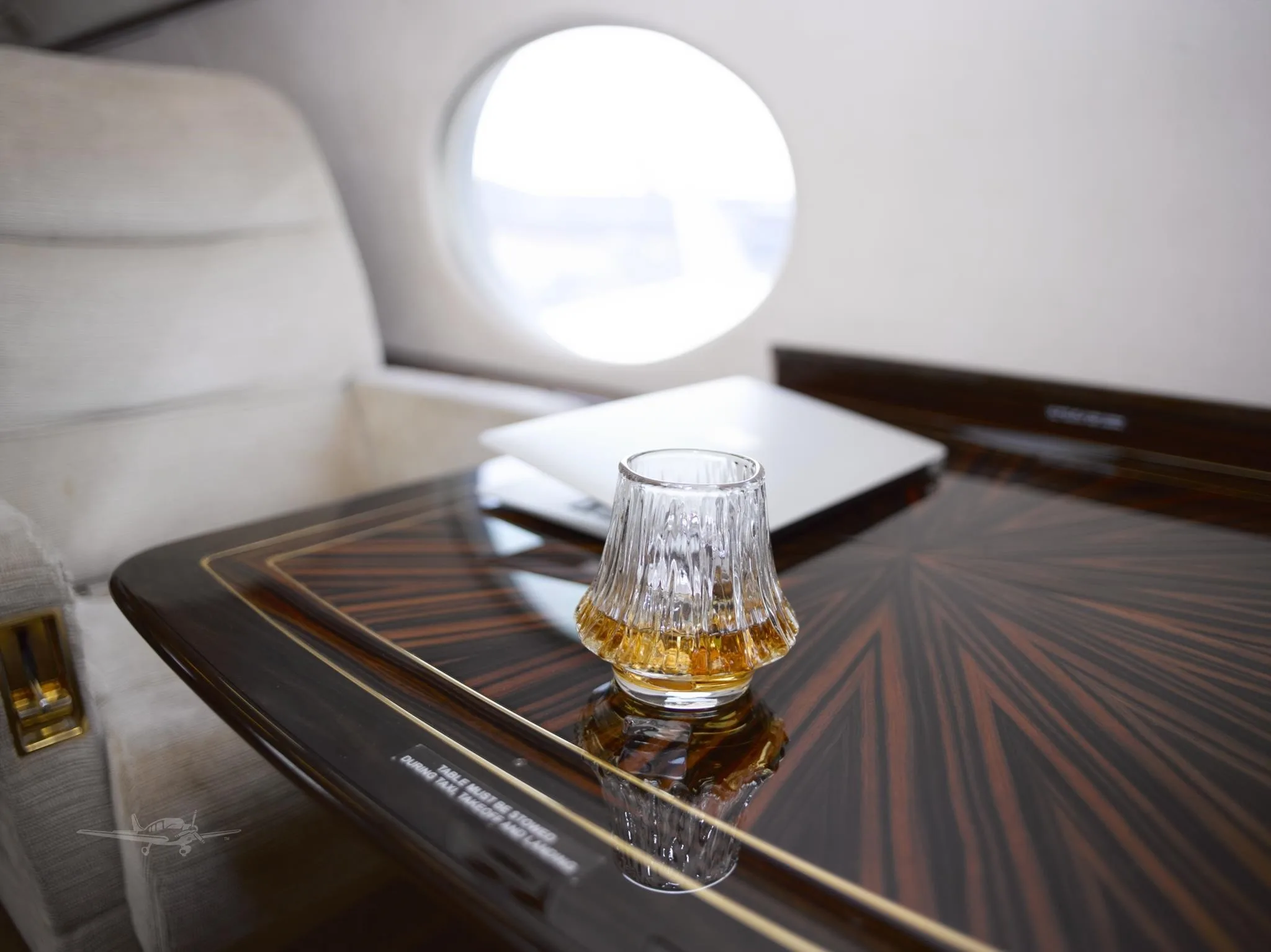 Cabin interior of a 1997 GULFSTREAM GIVSP.