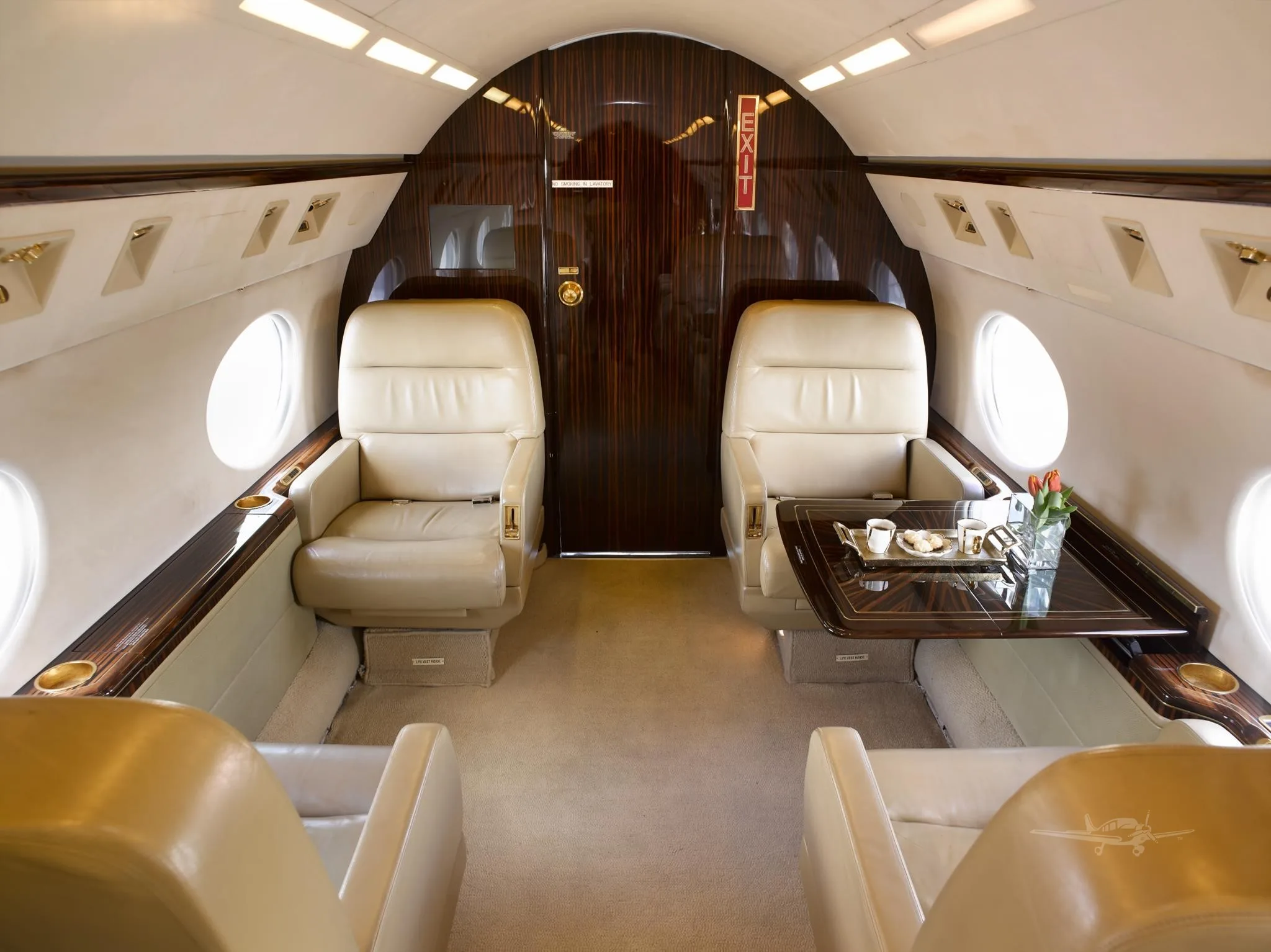 Cabin interior of a 1997 GULFSTREAM GIVSP.