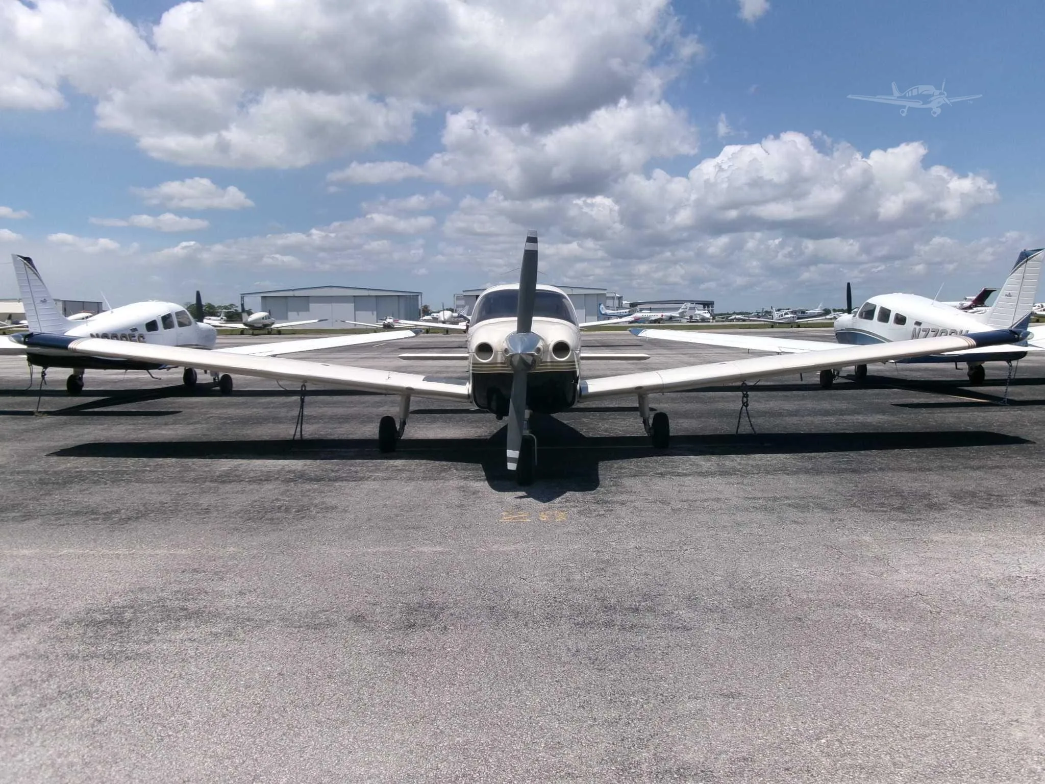 Exterior view of a 2001 PIPER ARCHER III, N5324C.