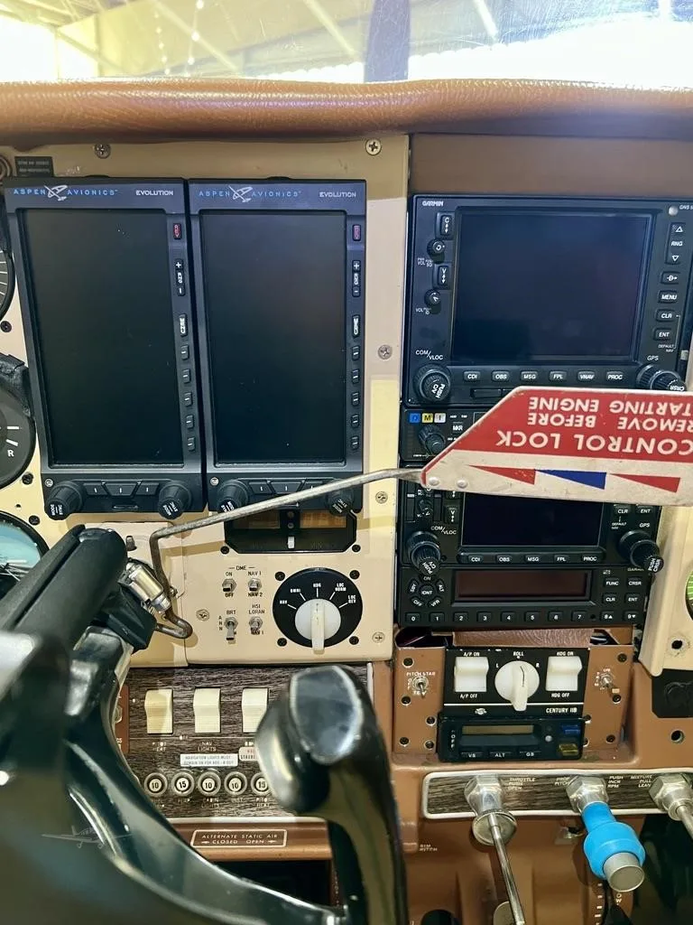 Cockpit and instrument panel of a 1968 CESSNA 210.