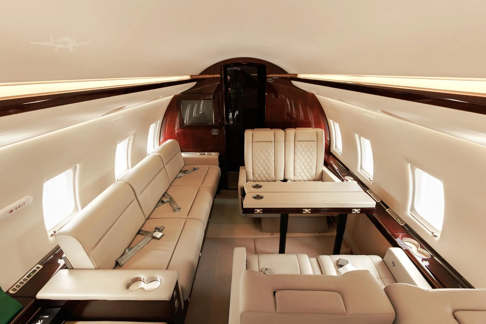 Cabin interior of a 2006 BOMBARDIER CHALLENGER 604.