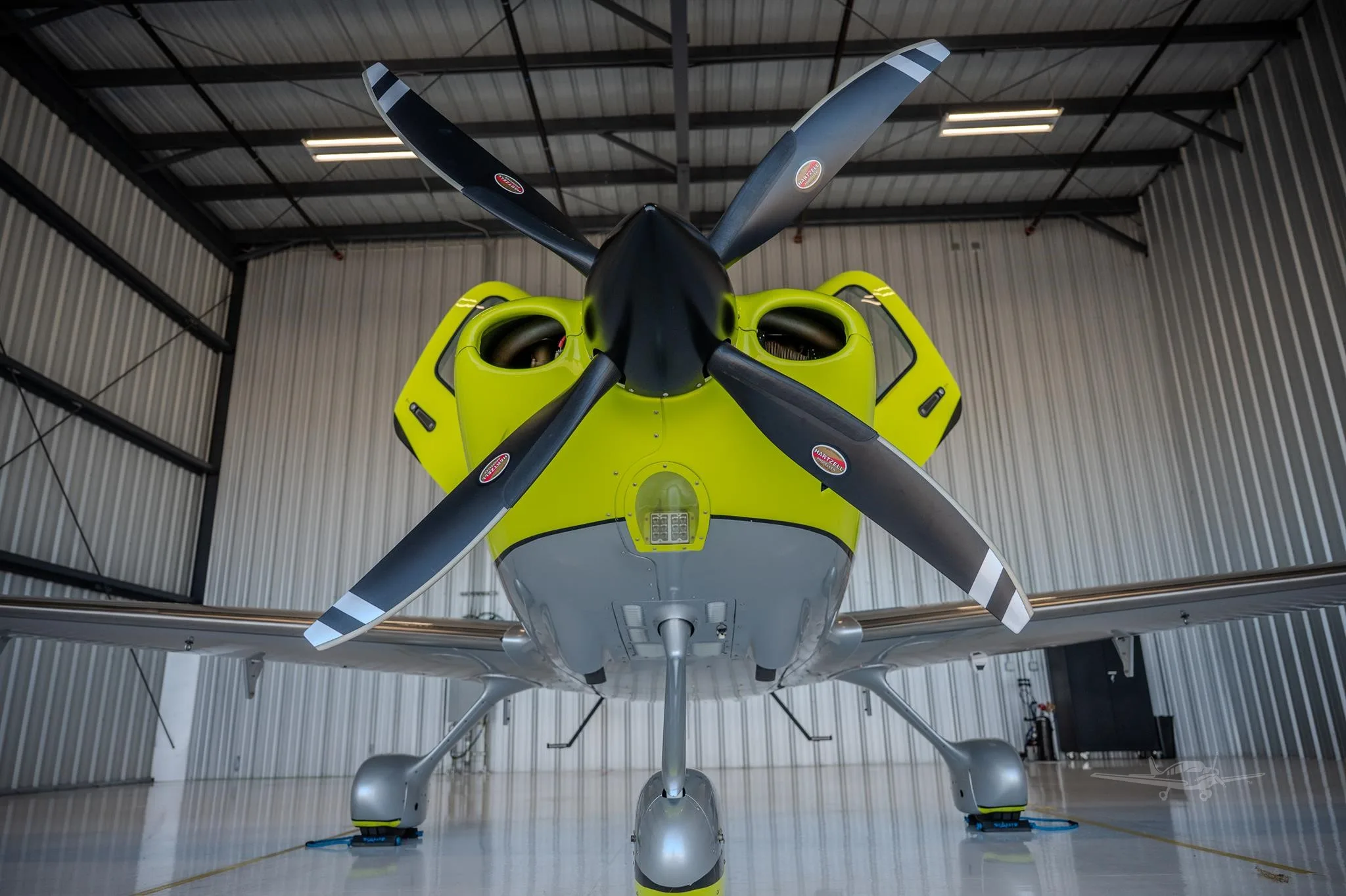 Exterior view of a 2024 CIRRUS SR22-G7 TURBO, N699PK.
