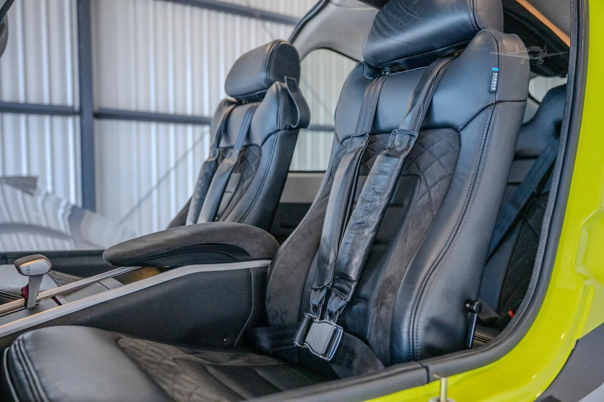 Cabin interior of a 2024 CIRRUS SR22-G7 TURBO.