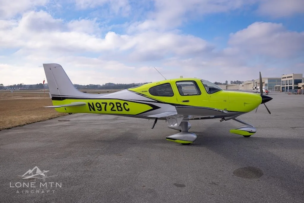 Exterior view of a 2025 CIRRUS SR20-G7+, N972BC.