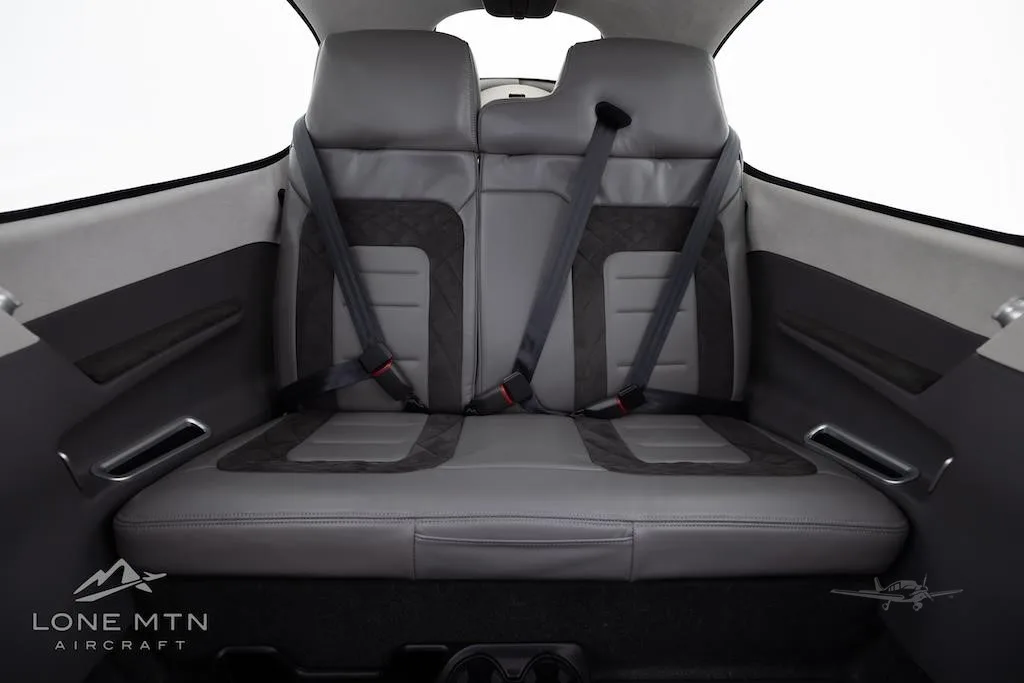 Cabin interior of a 2025 CIRRUS SR20-G7+.
