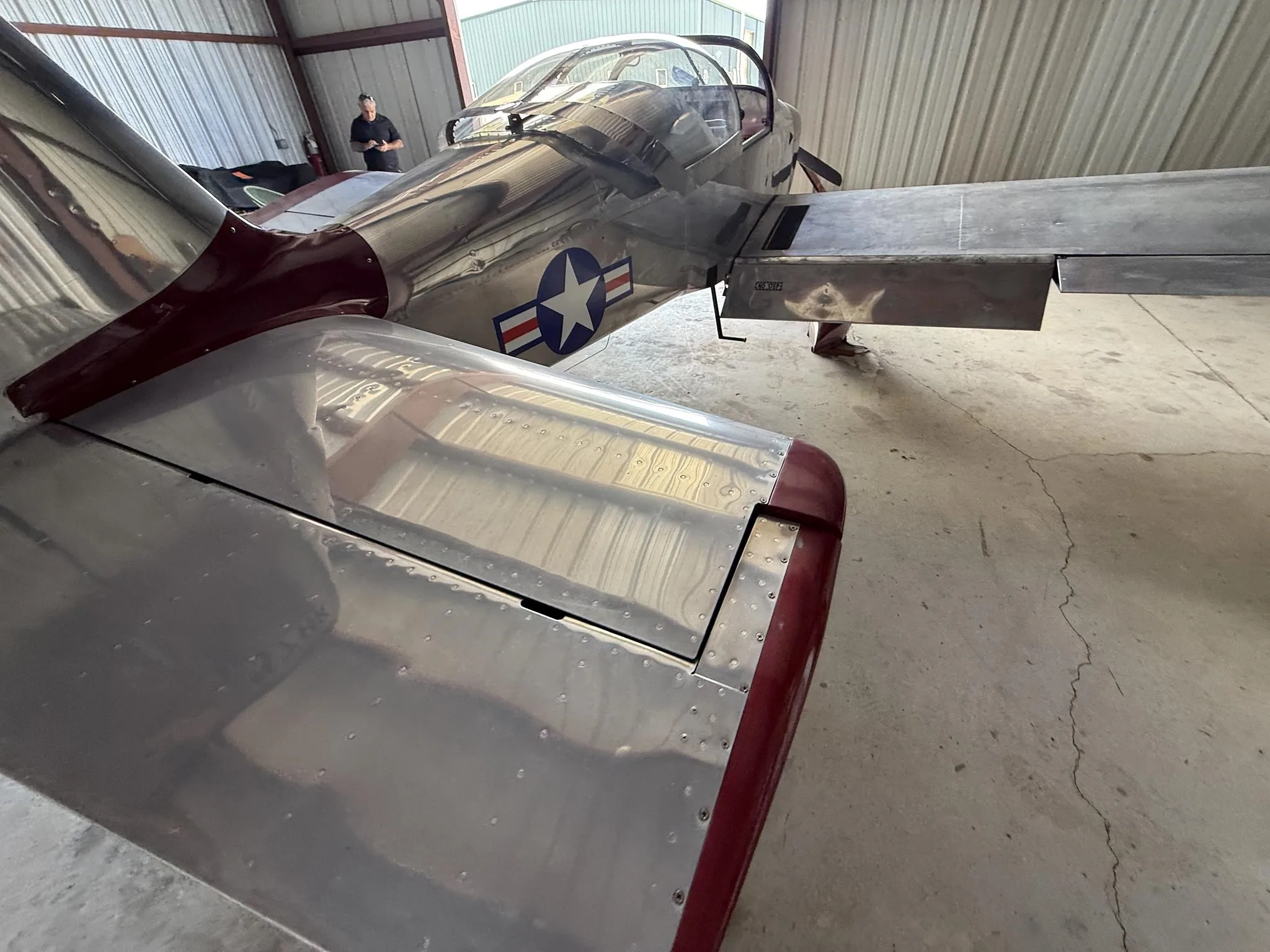 Exterior view of a 2000 VANS RV-6A, N7HK.