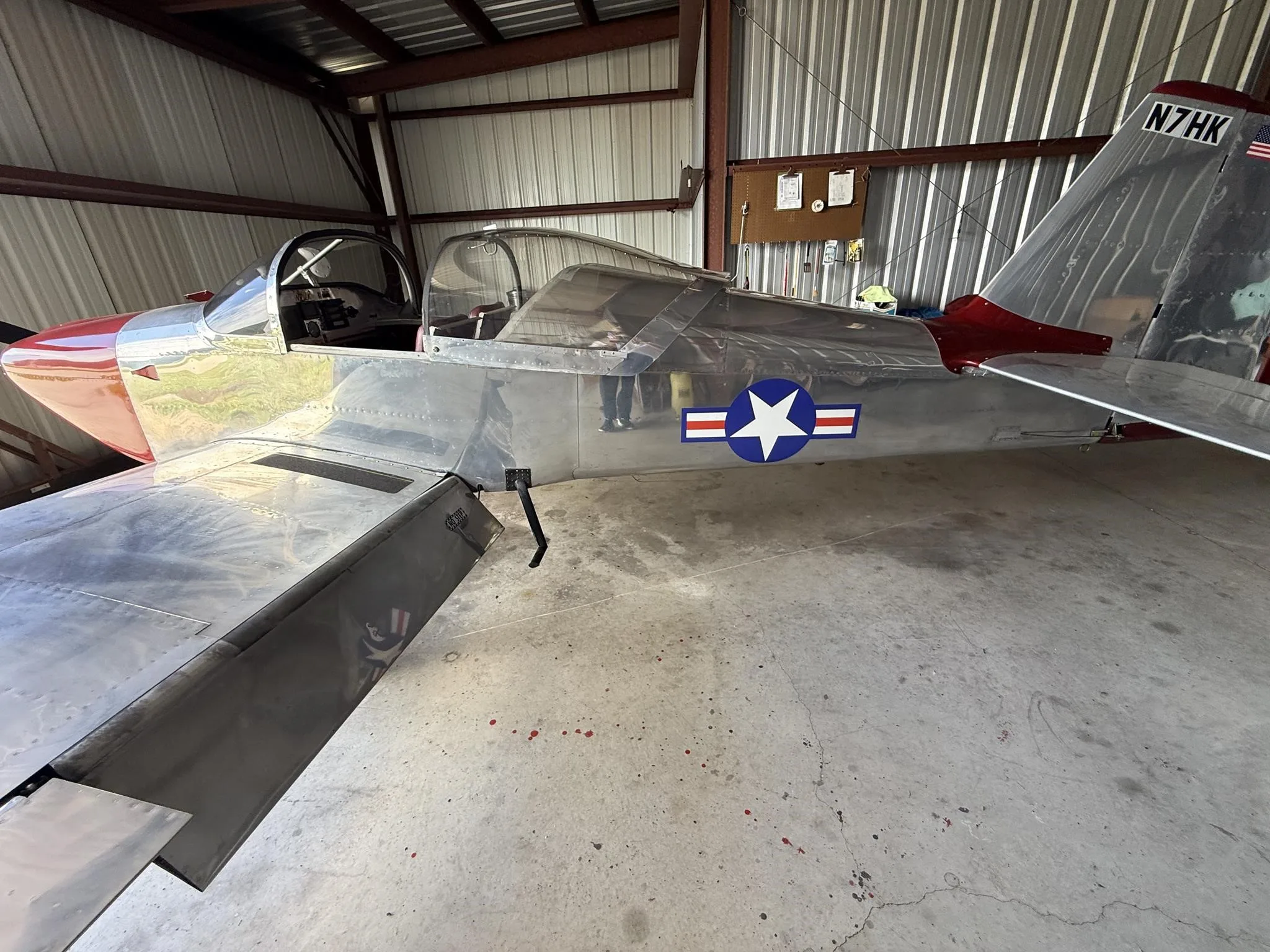 Exterior view of a 2000 VANS RV-6A, N7HK.