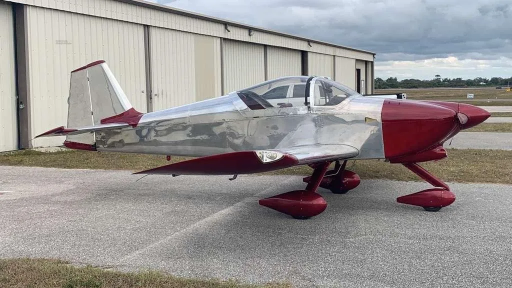 Exterior view of a 2000 VANS RV-6A, N7HK.