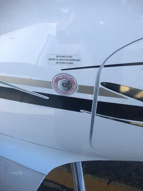 Engine detail of a 2006 CIRRUS SR22-G2.