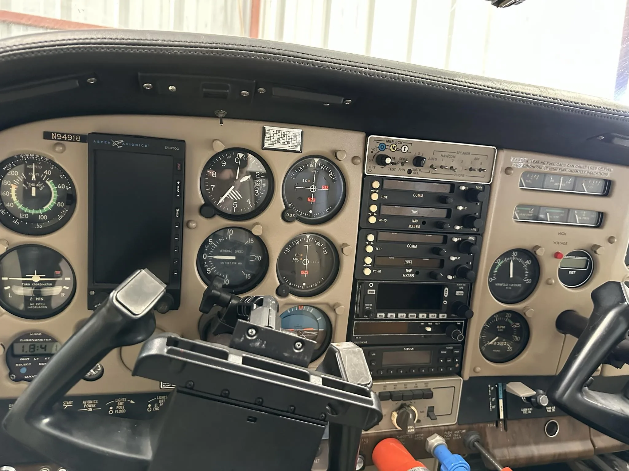 Cockpit and instrument panel of a 1978 CESSNA 182Q SKYLANE.