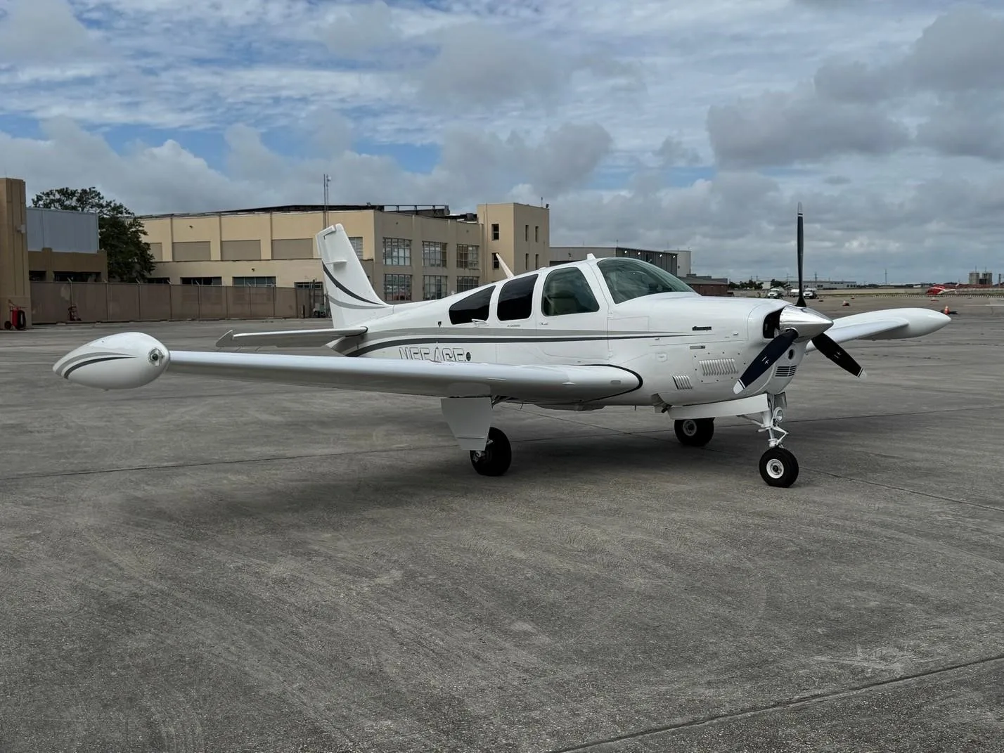 Exterior view of a 1989 BEECHCRAFT F33A BONANZA, N5546F.