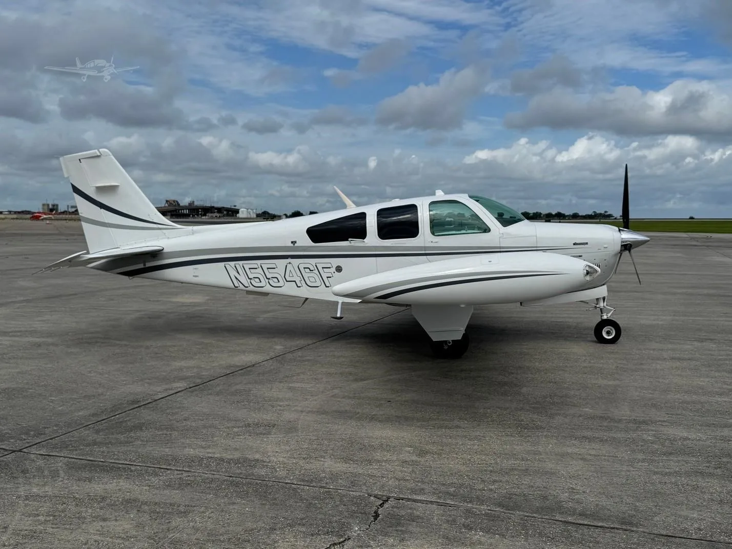 Exterior view of a 1989 BEECHCRAFT F33A BONANZA, N5546F.