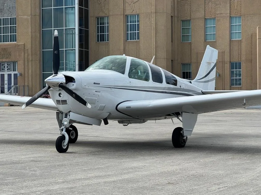 Exterior view of a 1989 BEECHCRAFT F33A BONANZA, N5546F.