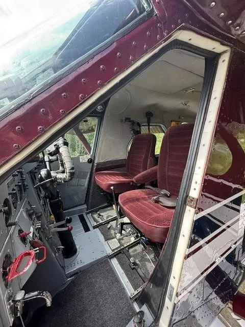 Cockpit and instrument panel of a 1957 DEHAVILLAND DHC-2.