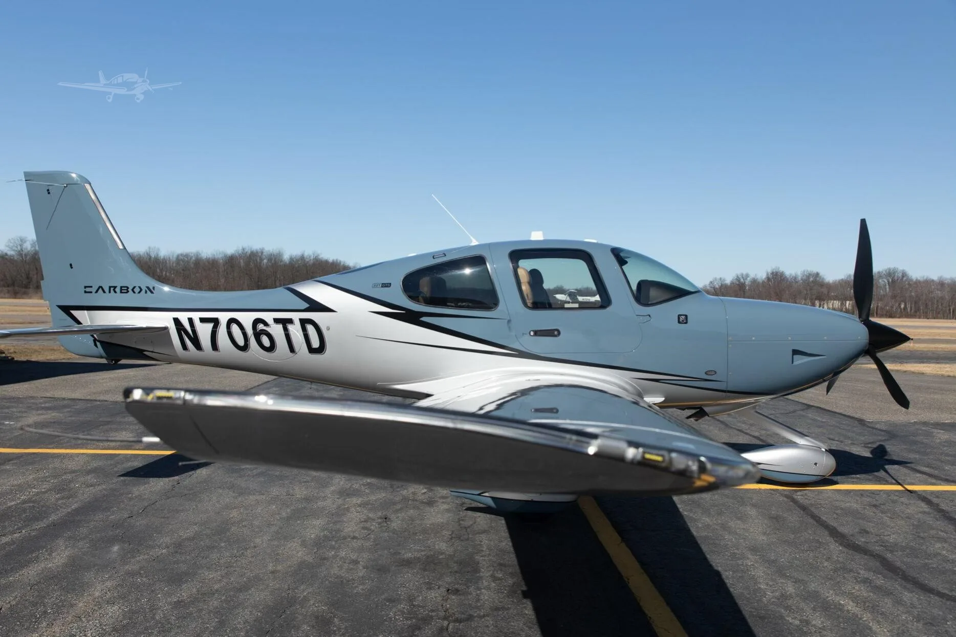 Exterior view of a 2020 CIRRUS SR22-G6 TURBO, N706TD.