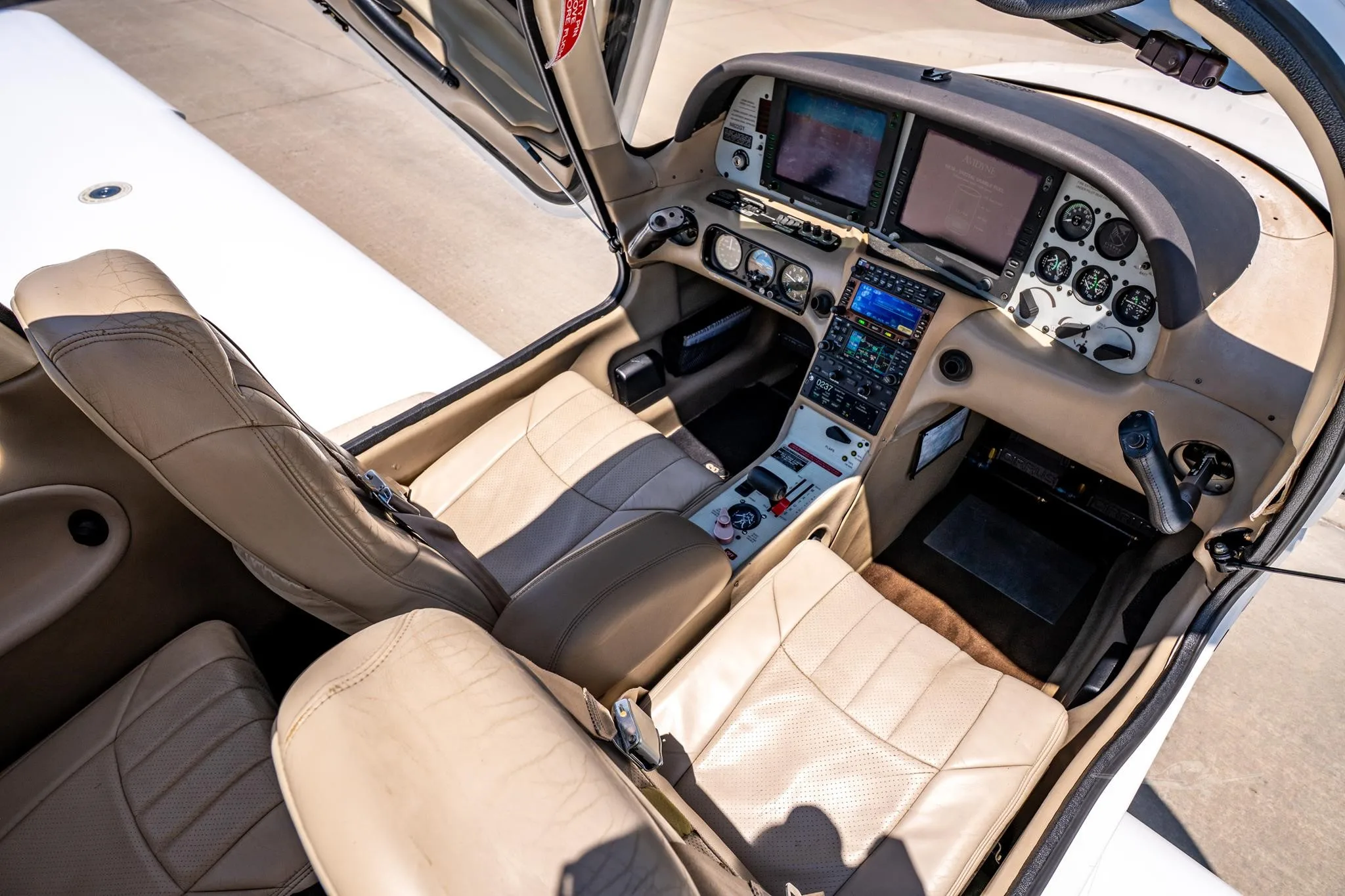 2004 Cirrus SR20-G2