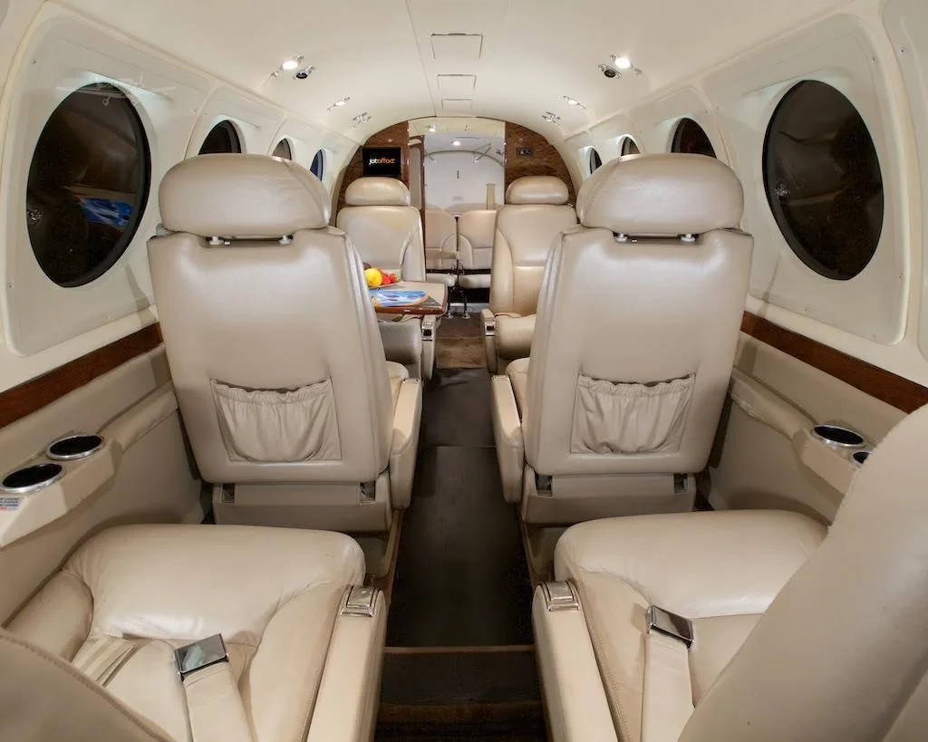Cabin interior of a 2008 BEECHCRAFT KING AIR B200GT.