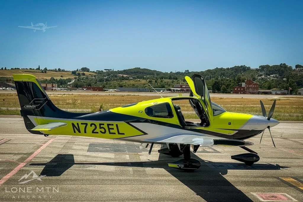 Exterior view of a 2024 CIRRUS SR22-G7 TURBO, N725EL.