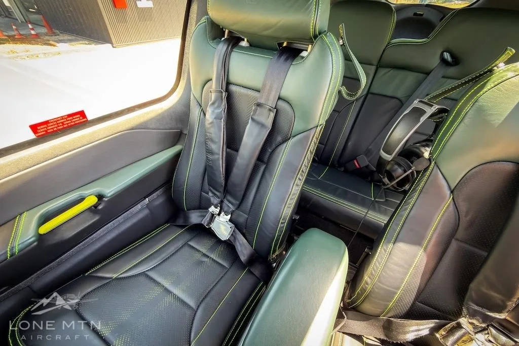 Cabin interior of a 2024 CIRRUS SR22-G7 TURBO.