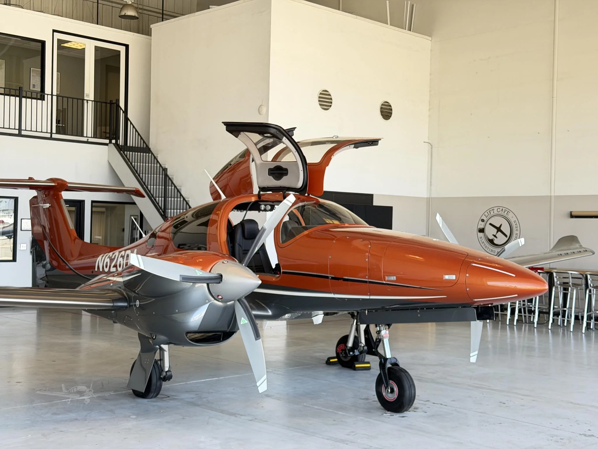 2023 DIAMOND DA62