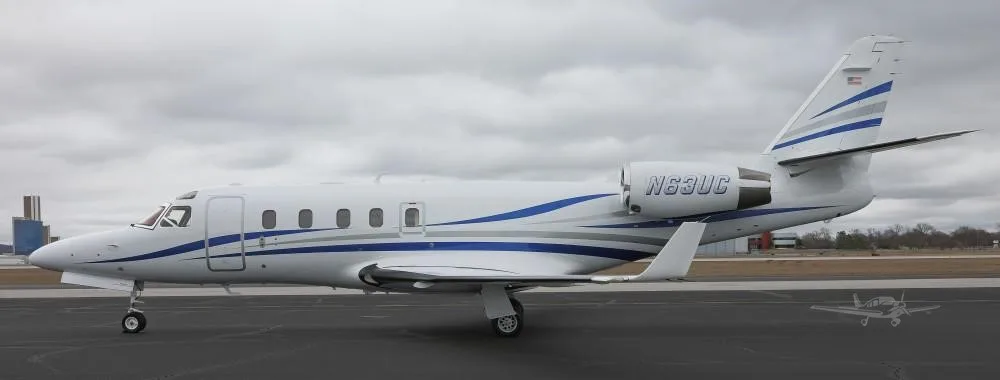 Exterior view of a 2001 ASTRA/GULFSTREAM ASTRA SPX, N63UC.