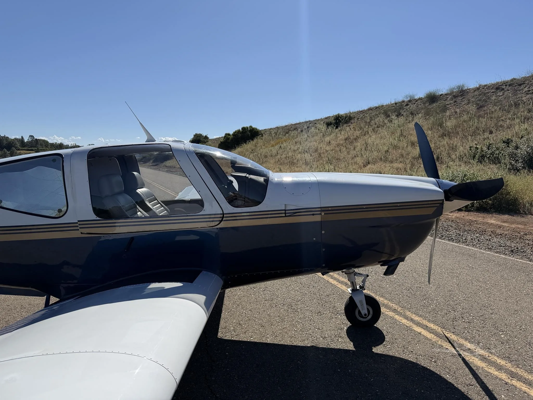 Exterior view of a 1986 SOCATA TB-20 TRINIDAD, N20GU.