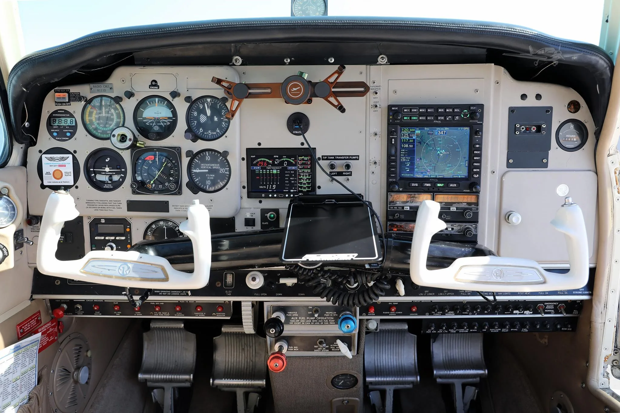 Cockpit and instrument panel of a 1966 BEECHCRAFT C33A DEBONAIR.