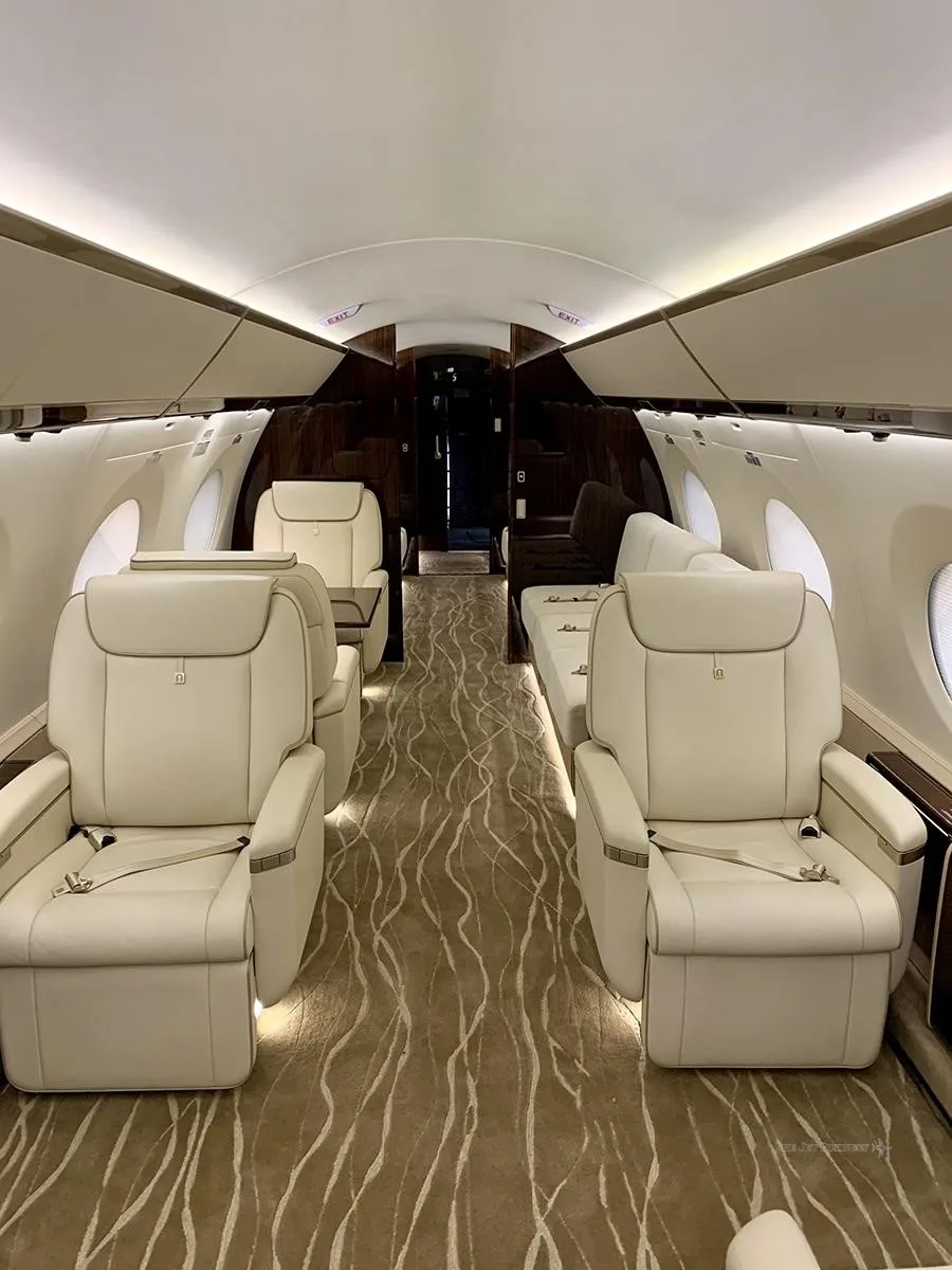 Cabin interior of a 2019 GULFSTREAM G650ER.