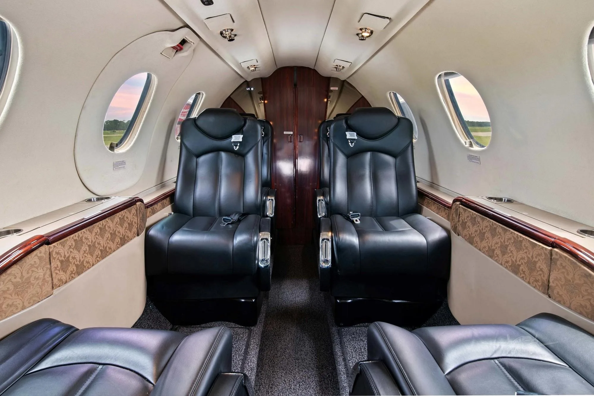 Cabin interior of a 2006 BEECHCRAFT PREMIER IA.