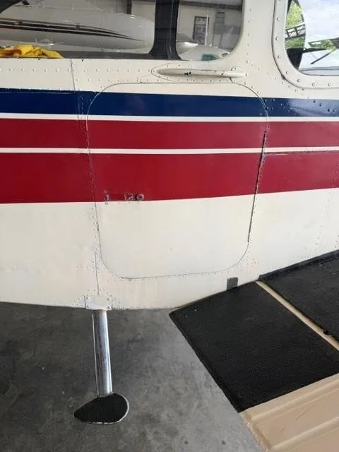 Exterior view of a 1968 BEECHCRAFT E33A BONANZA, N7181N.