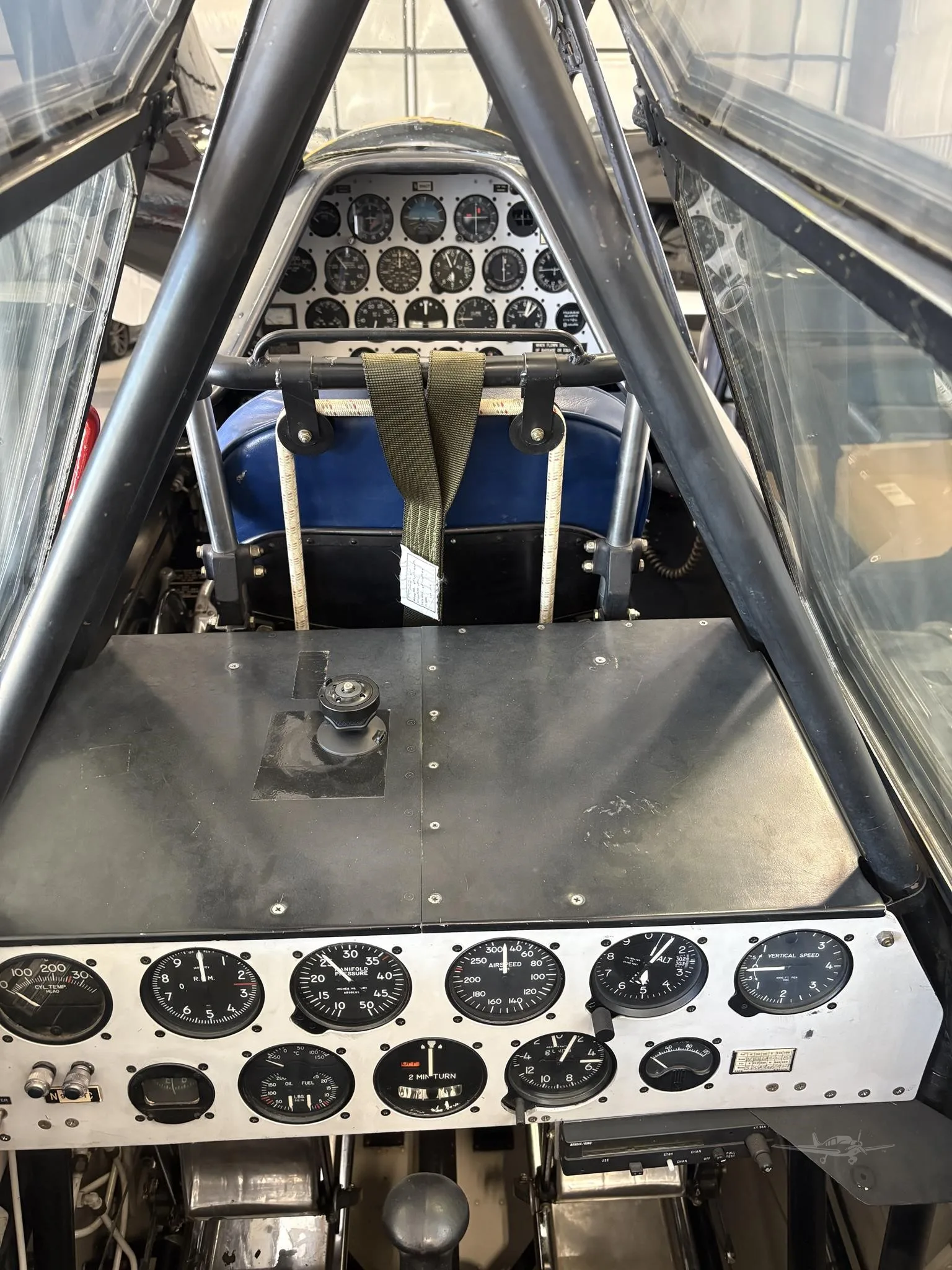 Cockpit and instrument panel of a 1949 NORTH AMERICAN AT-6G.