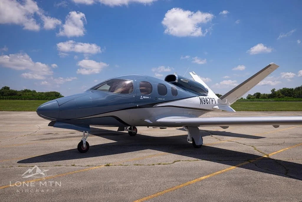 Exterior view of a 2018 CIRRUS VISION SF50, N967PT.
