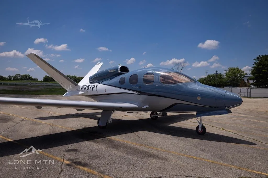 Exterior view of a 2018 CIRRUS VISION SF50, N967PT.