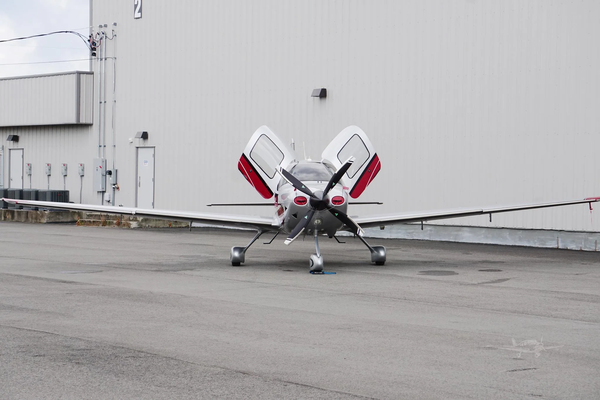 Exterior view of a 2011 CIRRUS SR22-G3 TURBO, N251SB.