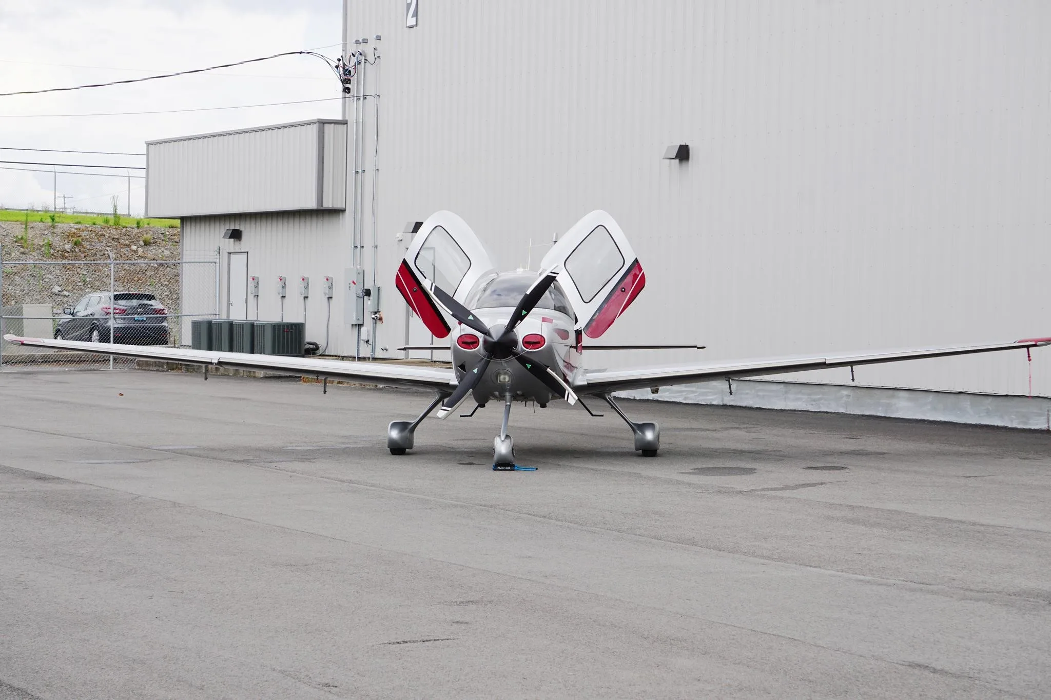Exterior view of a 2011 CIRRUS SR22-G3 TURBO, N251SB.