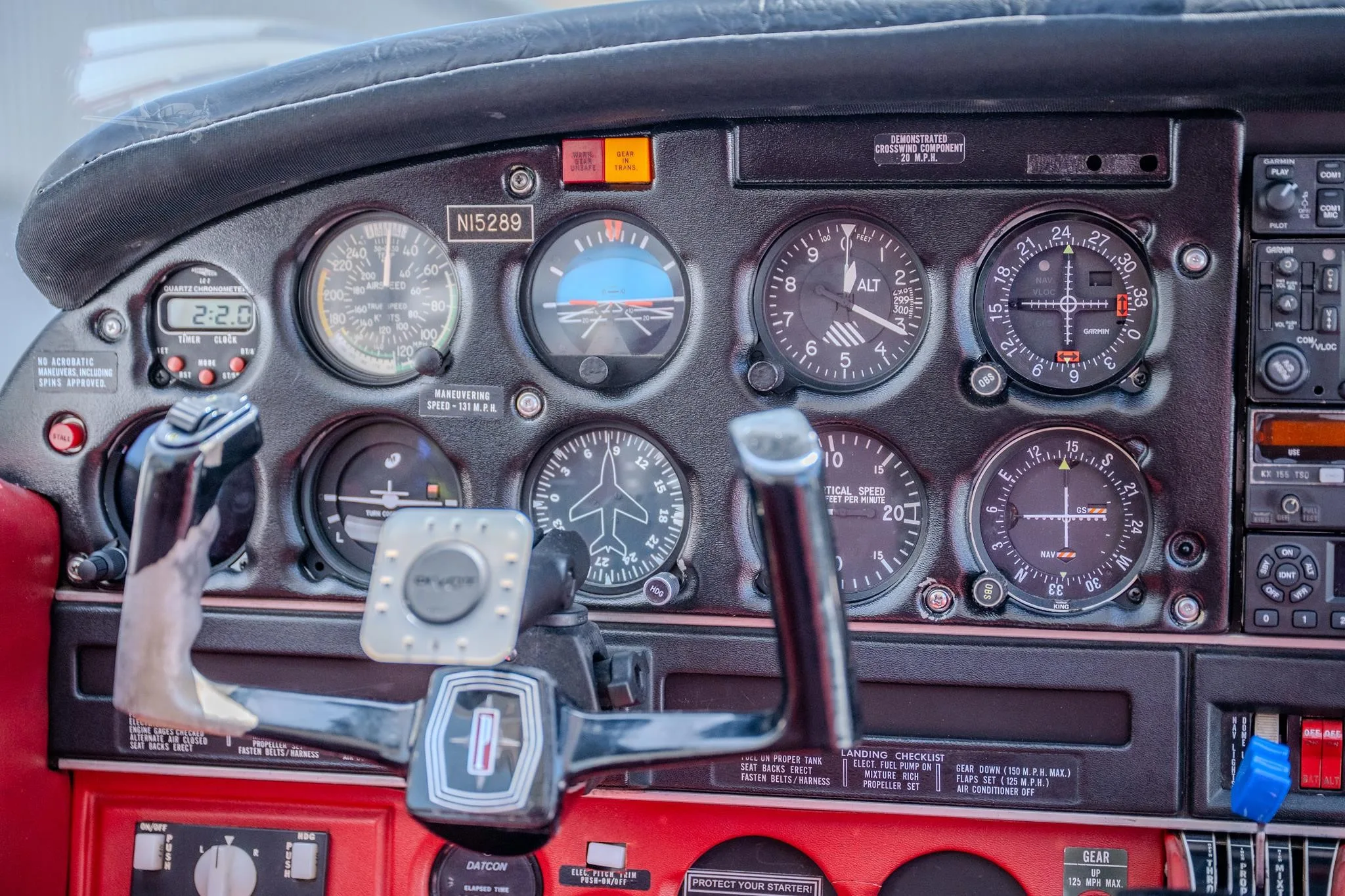 Cockpit and instrument panel of a 1972 PIPER ARROW II.