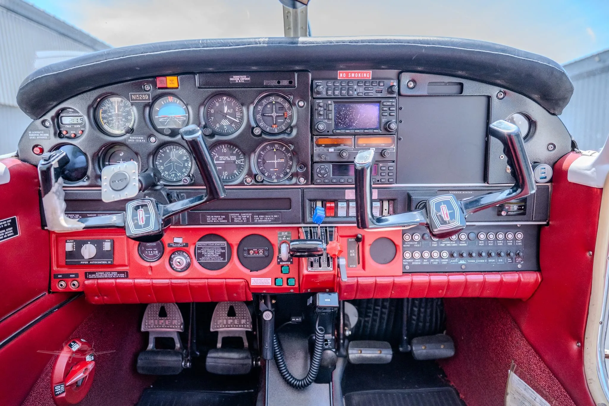 Cockpit and instrument panel of a 1972 PIPER ARROW II.