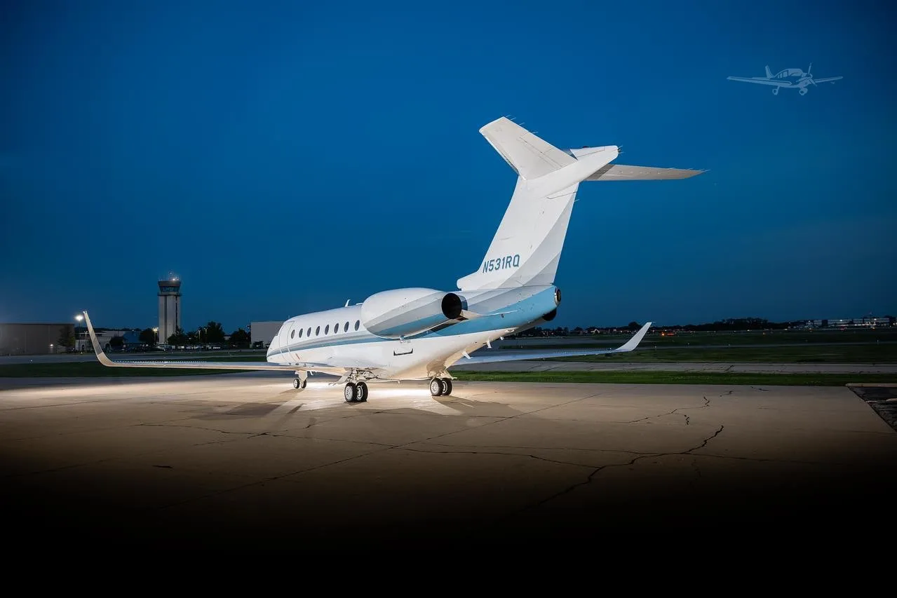 Exterior view of a 2015 GULFSTREAM G280, N531RQ.