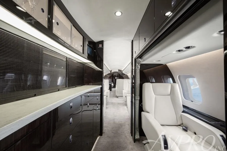 Cabin interior of a 2015 BOMBARDIER GLOBAL 6000.
