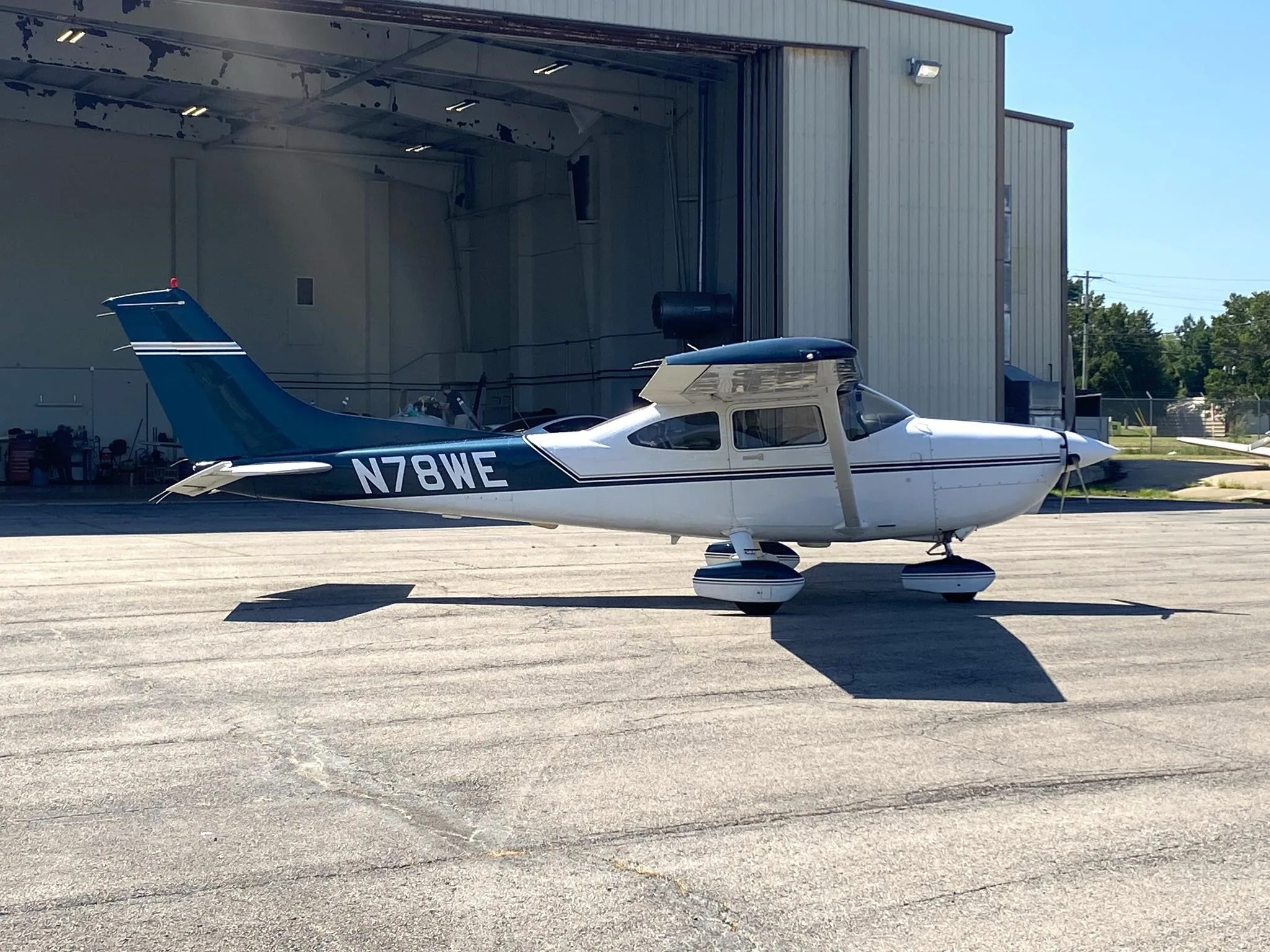 2000 Cessna 182S Skylane