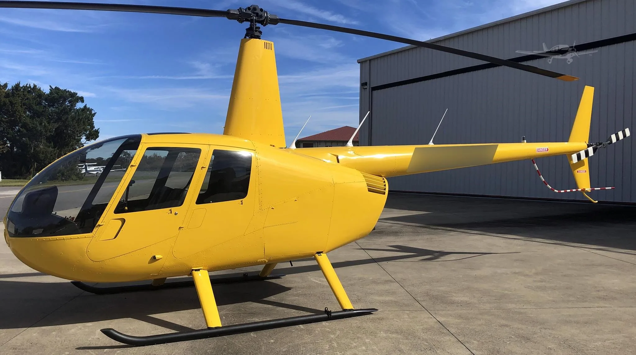 Exterior view of a 2002 ROBINSON R44 RAVEN I.