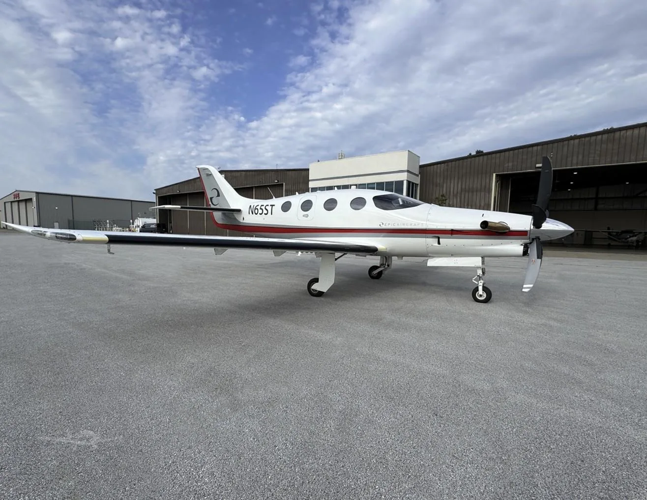 Exterior view of a 2022 EPIC E1000 GX, N65ST.