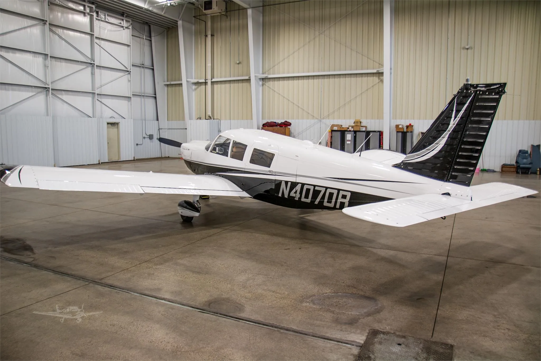 Exterior view of a 1967 PIPER CHEROKEE 6/300, N4070R.