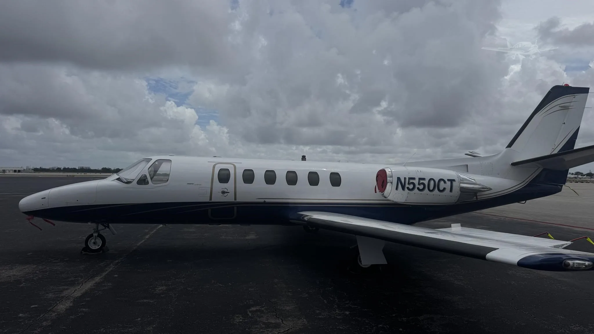 Exterior view of a 1978 CESSNA CITATION II, N550CT.