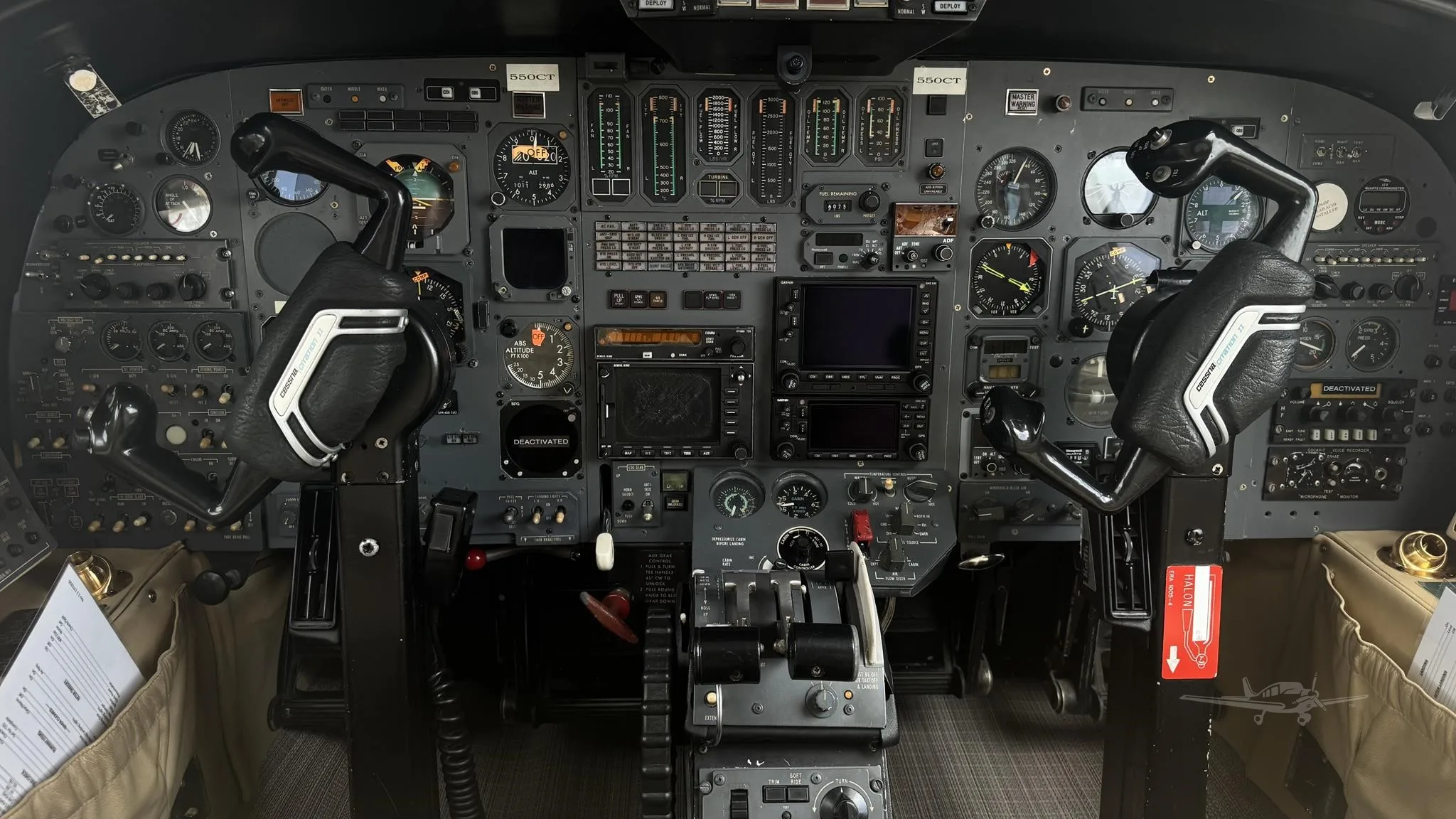 Cockpit and instrument panel of a 1978 CESSNA CITATION II.