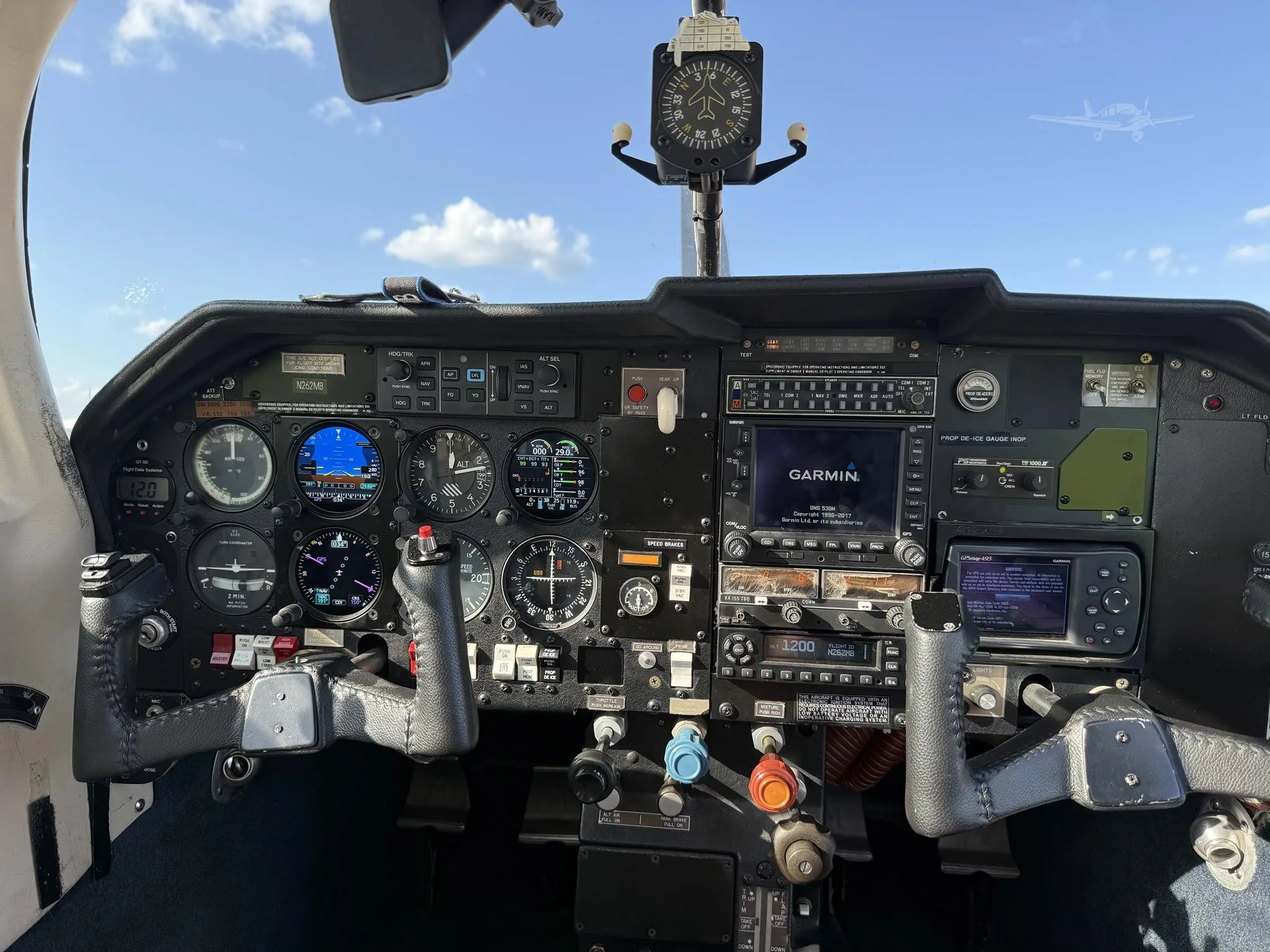 Cockpit and instrument panel of a 1982 MOONEY M20K 231SE.
