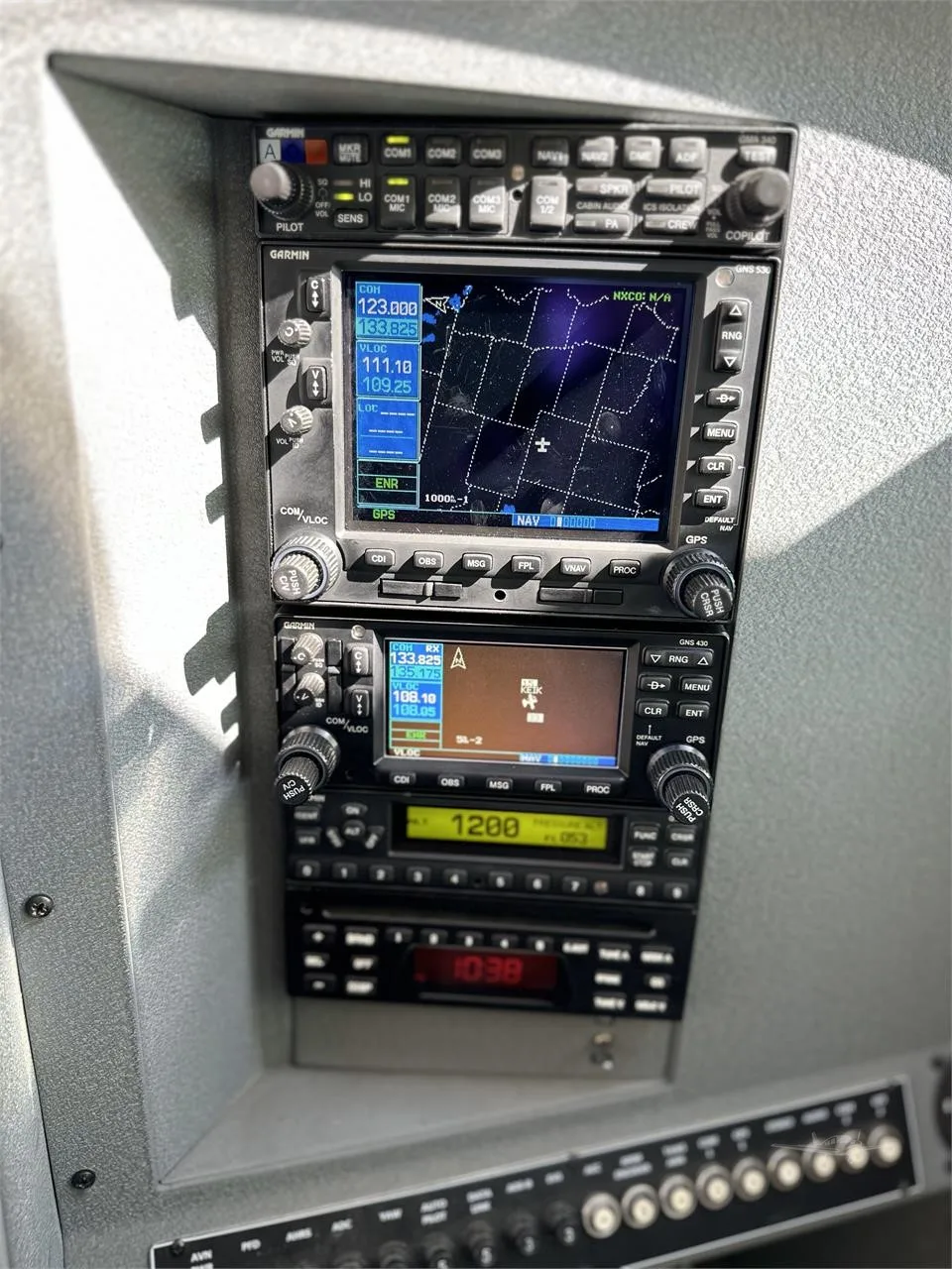 Avionics suite of a 1960 DEHAVILLAND DHC-2.
