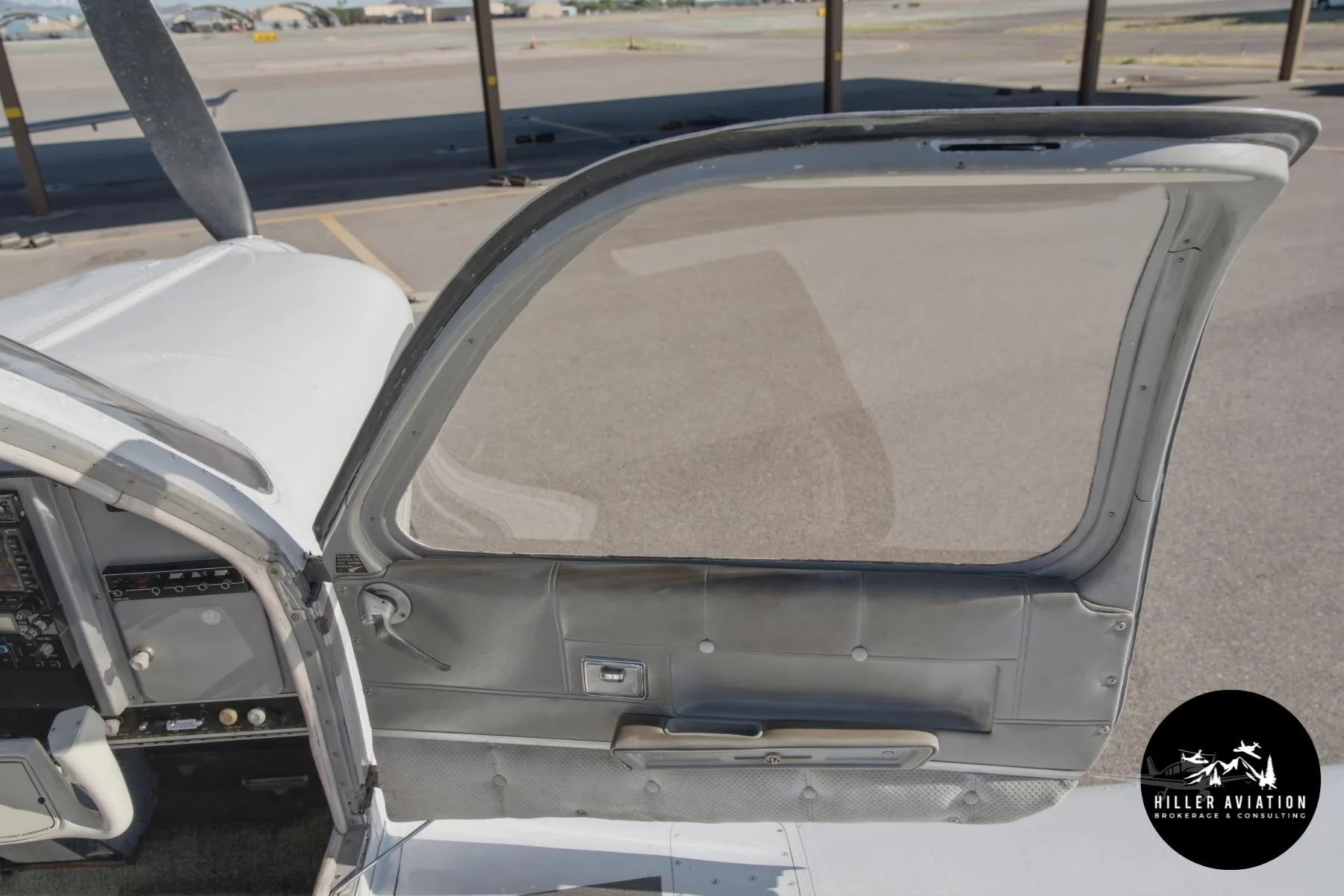 Cockpit and instrument panel of a 1965 BEECHCRAFT C33 DEBONAIR.